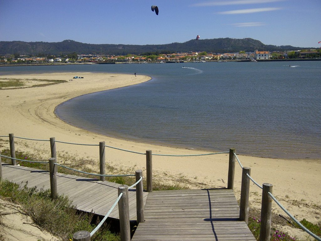 Flat water lagoon